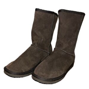 Arizona Jean Co Brown Ankle Boots with Suede Texture and Slip-On Design - Size 9